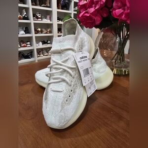 Adidas Yeezy Boost 380 Calcite Glow – NWT – Rare & Limited Edition